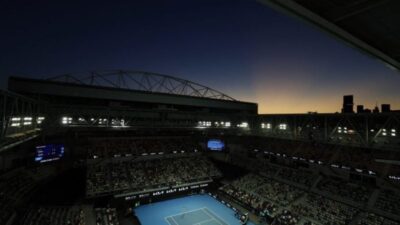 بادوسا تودع جوف وتحقق فوزًا تاريخيًا في أستراليا المفتوحة