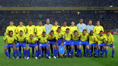 حرب تصريحات بين أساطير البرازيل