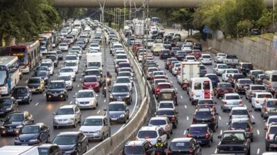 طرقات لبنان بين سندان “الأشغال” ومطرقة البلديات