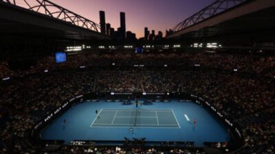 أوستابنكو تقصي شيانتيك حاملة اللقب من بطولة قطر المفتوحة للتنس