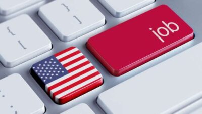 الين يتأثر ببيانات تضخم أمريكية واليورو يرتفع بفضل محادثات أوكرانيا