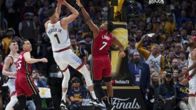 نتس يصعق روكتس وينهي سلسلة سلبية طويلة في دوري السلة الأمريكي للمحترفين