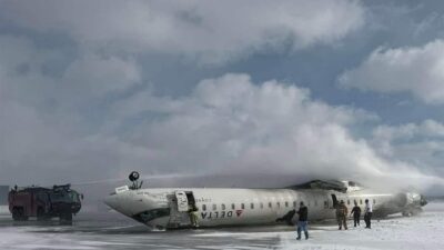 تحطم طائرة خلال هبوطها في مطار تورونتو الكنديّ