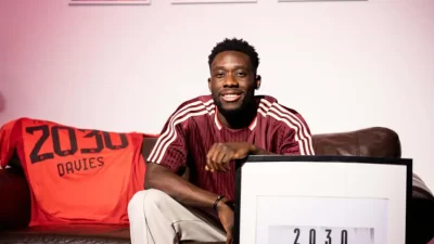 بايرن ميونيخ يستعين بالراب لتأكيد بقاء نجمه