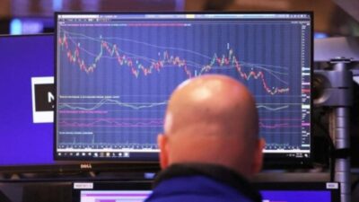 أسهم أوروبا تهوي وسط تصاعد مخاوف الحرب التجارية