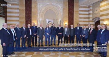 الحريري يناقش الأوضاع مع وفد الهيئات الاقتصادية(صور)