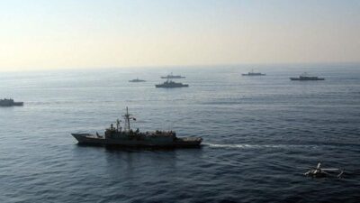 عبور أول سفينتين للبحرية الأمريكية من مضيق تايوان منذ تنصيب ترامب