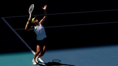 شفيونتيك تتخطى غارسيا بصعوبة في بطولة ميامي