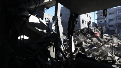 استشهاد 51 فلسطينيا في غارات إسرائيلية على قطاع غزة