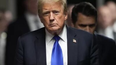 إدارة ترامب تعلق بعض طلبات البطاقة الخضراء