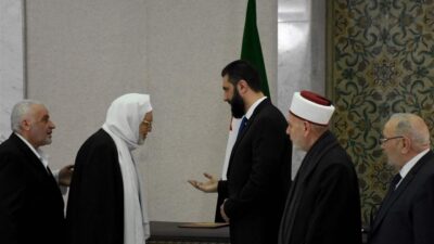 معارض وعيّنه الشرع.. من هو مفتي سوريا الجديد؟