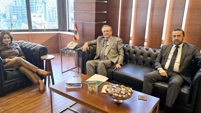 <span dir="ltr">11/03/25 01:11 pm</span>