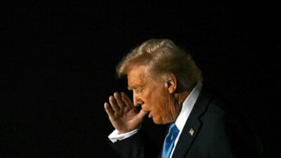 ترامب يوقّع أمرًا تنفيذيًا لإصلاح النظام الانتخابيّ