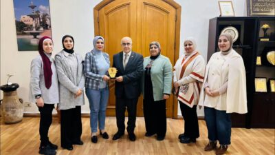 يمق كرم إدارة متوسطة البداوي الثانية الرسمية في إطار فعاليات عيد المعلم