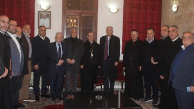 السفير الفرنسي ماغرو أمضى في صيدا أمسية رمضانية مميزة  وجال برفقة رئيس بلدية صيدا د. بديع في رحاب المدينة القديمة   وتناول السحور بمشاركة وزراء ونواب وشخصيات