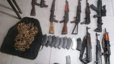 عملية دهم وتوقيف 3 مواطنين في منطقتَي حنيدر والعماير – وادي خالد