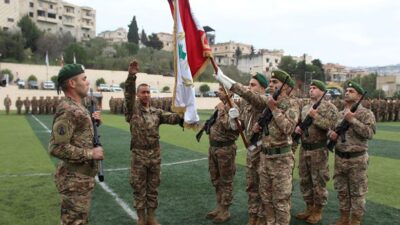 حفل تقديم مجندين ممدّدة خدماتهم إلى العلم