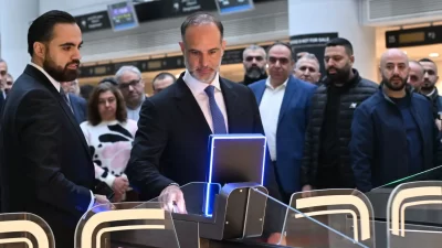 وزير الأشغال اللبناني يُطلق مشروع البوابات الرقمية في مطار بيروت: أيّ خرق أمني يعيدنا إلى الوراء