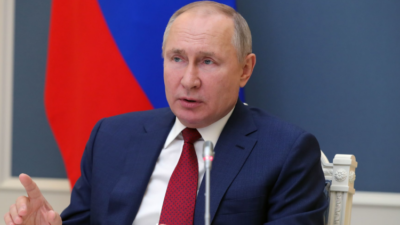 بوتين: القوات الروسية تحرر البلدة تلو الأخرى