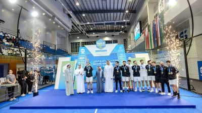 فريق الإمارات يتوج بلقب بطولة الفرق للبادل بدورة ند الشبا