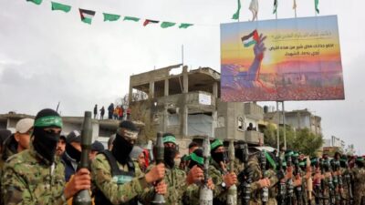 حماس: تصريحات بار تكشف تلاعب نتنياهو بملف المفاوضات