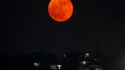 Bloody Moon.. الليلة!