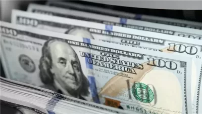 الدولار يقفز بعد تراجع ترامب عن اقالة رئيس الفيدرالي الأميركي