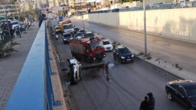4 جرحى بإنقلاب سيارة على جسر ‎الكولا