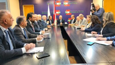 الوزير حيدر يرأس اجتماع لجنة المؤشر: اتفاق على عقد اجتماعات مكثفة والنتائج نهاية نيسان بدأنا تحضير المراسيم التطبيقية لنظام التقاعد وأولى الخطوات تعيين مجلس ادارة جديد للضمان