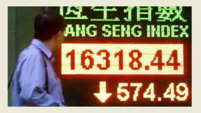 تراجع بورصة هونغ كونغ بنسبة 12% في أسوأ جلسة منذ أكثر من 16 عاما