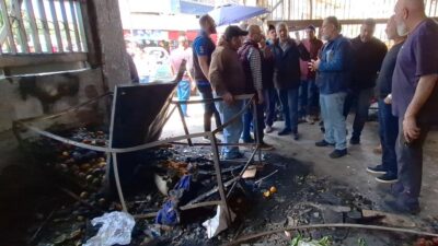 10-4-2025   رئيس بلدية صيدا د. حازم بديع إستقبل العميد سهيل حرب  رئيس فرع مخابرات الجيش اللبناني في الجنوب