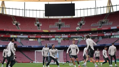 أنشيلوتي يكشف أوراقه… تشكيلة نارية لموقعة أرسنال