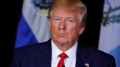 ترامب يوقع أمرا تنفيذيا يرمي إلى “تعزيز” تعدين الفحم في الولايات المتحدة