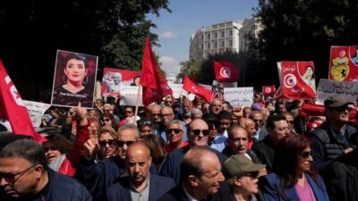 تونس تصدر أحكاما بالسجن بين 13 و66 عاما على معارضين بارزين