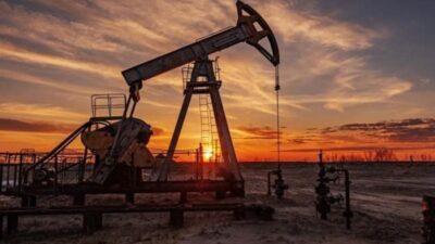 أسعار النفط تستقر وسط ترقب لرسوم جمركية جديدة