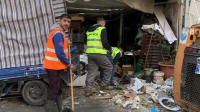 رئيس بلدية صيدا د. بديع تفقد مكان الغارة الإسرائيلية     والأضرار ومستشفى دلاعة     منددا باستهداف المدينة والأحياء السكنية وتهديد حياة المواطنين