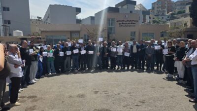 إعتصامات متزامنة في مراكز جمعية الهلال الأحمر الفلسطيني في لبنان دعماً لمطالب العاملين