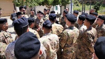 قائد الجيش العماد رودولف هيكل تفقد ثكنة عصام شمعون في النبطية وقدم التعازي بشهداء فوج الهندسة