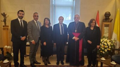 الكتائب اللبنانية قدّمت التعازي بوفاة البابا فرنسيس في السفارة البابوية