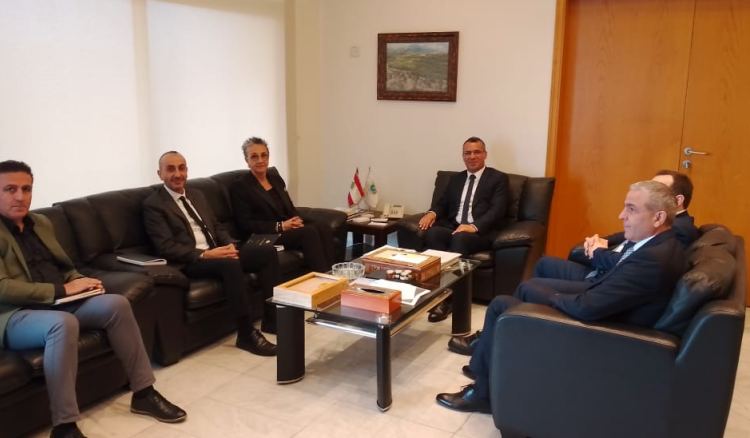 <span dir="ltr">11/04/25 09:00 am</span>