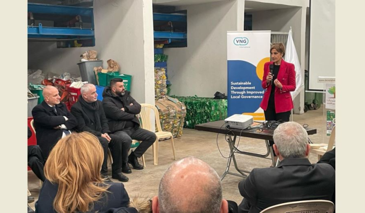 <span dir="ltr">15/04/25 08:51 am</span>