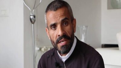 الأب مجدي علاوي يتعرّض لحادث سير