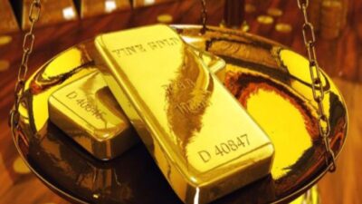 الذهب والفضة ترتفعان مع ترقب المستثمرين لتقرير الوظائف الأمريكي