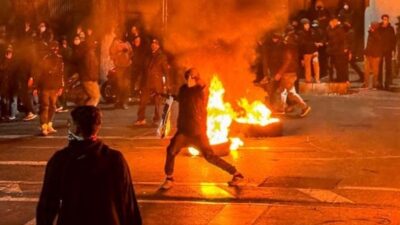 الموت لخامنئي” في شوارع إيران