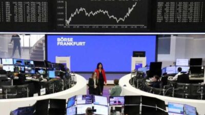 أسهم أوروبا تصعد لمستوى قياسي مع تراجع المخاوف المتعلقة بالذكاء الاصطناعي
