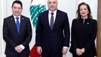 الرئيس عون عرض مع السيناتور الفرنسي الأوضاع الداخلية والإقليمية