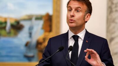 ماكرون: إنهاء حرب أوكرانيا لا يكون بالرضوخ