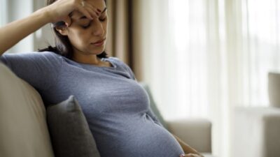 علاقة مقلقة بين اكتئاب الأمهات والتوحد